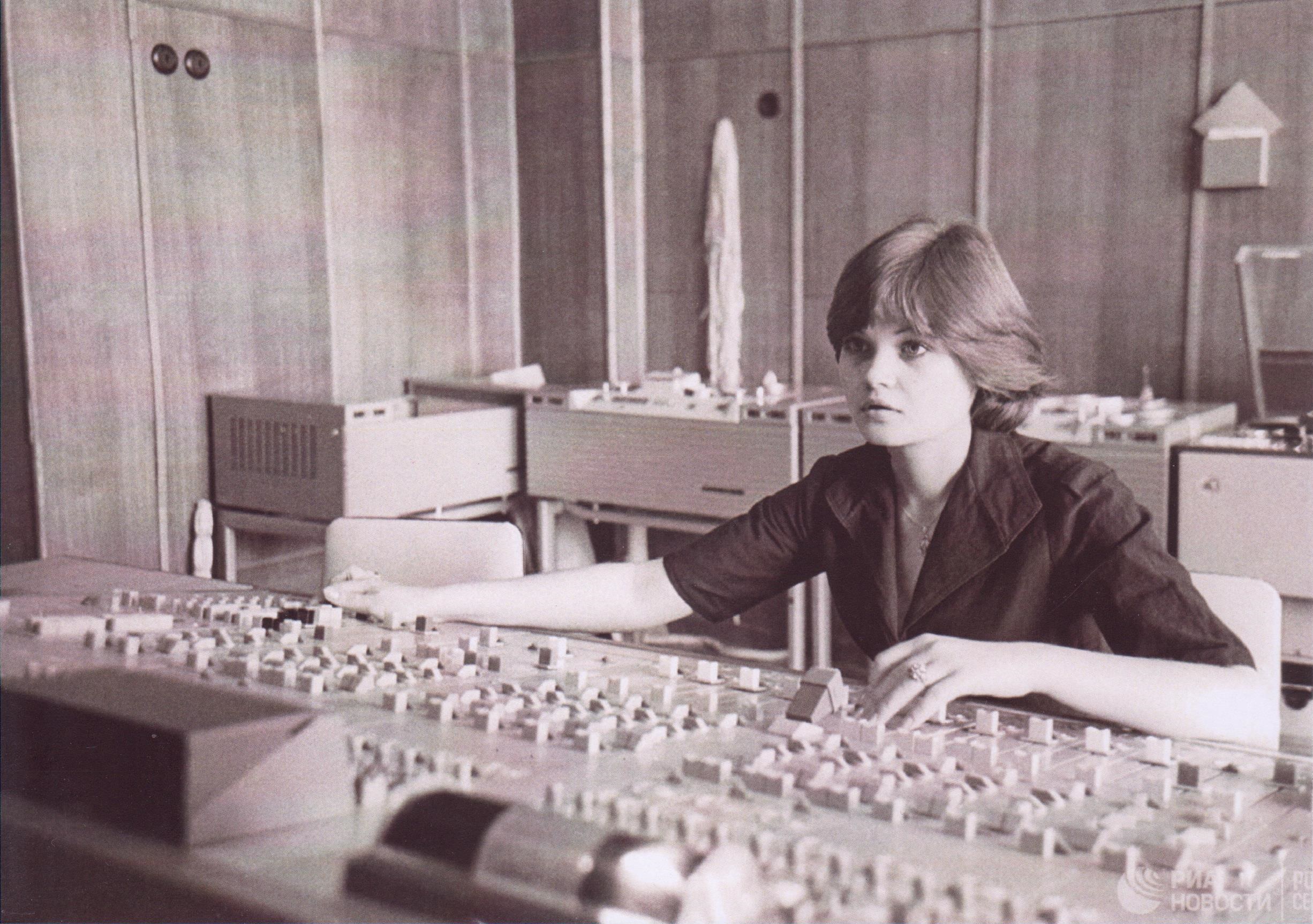 Archivo JPG con fotografía de una sala de edición de Radio Moscú